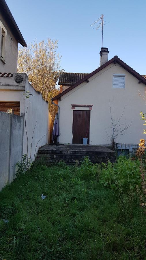 Le Pierre Curie Chez L'Habitant Pierrefitte-sur-Seine Kültér fotó